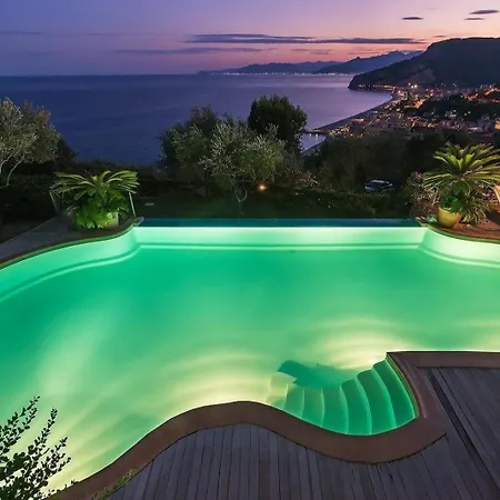 Apartman In Mit Terrasse, Grill Und Gemeinsamem Pool *